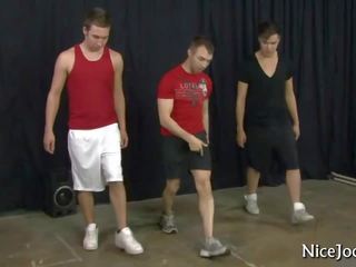 Dans antrenament sesiune se transformă în homosexual Adult film