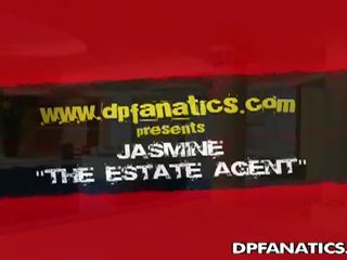 DP Fanatics: charming estate agent sucks two cocks