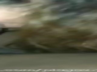 ল্যাটিনা বিবিডব্লিউ sucks কালো জনসন এবং বল মধ্যে পিছের আসন পর্যন্ত এটা কামস মধ্যে তার মুখ